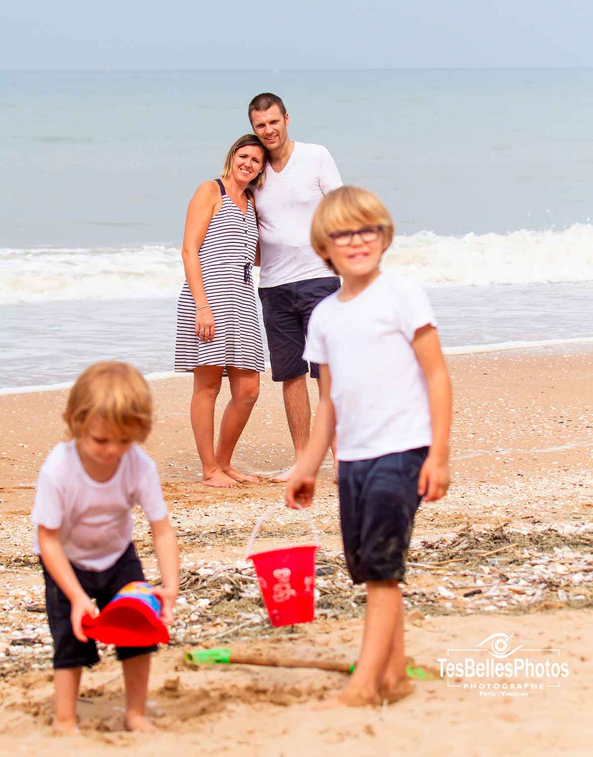 Photo de famille à la plage de Cabourg, photographe à Cabourg