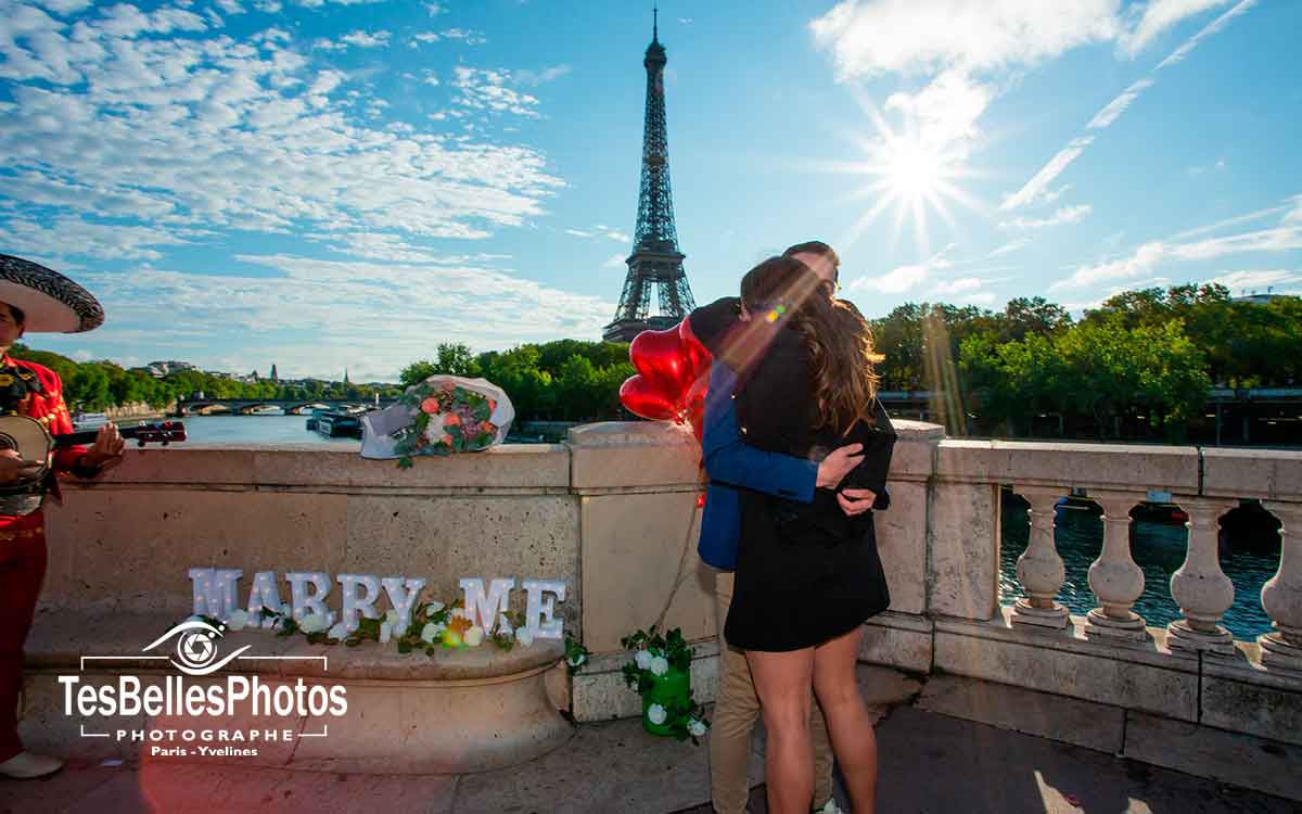 Shooting couple Paris