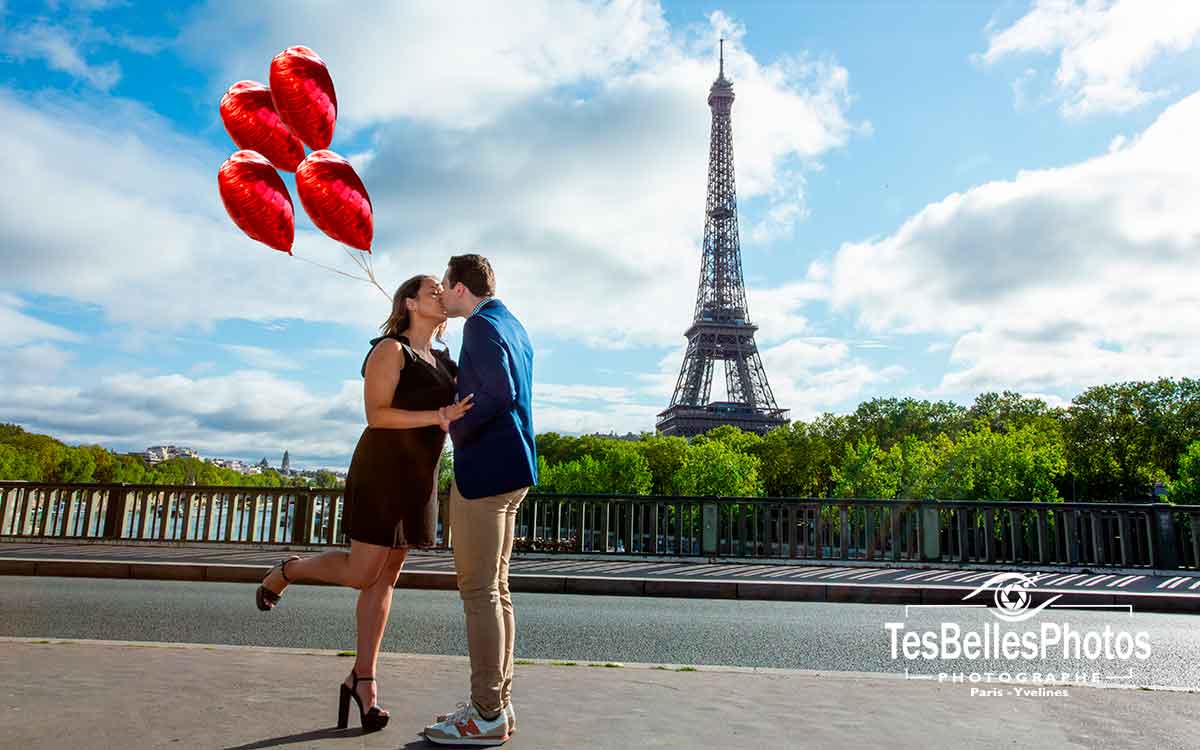 Instant complice d’un couple à Paris lors d’une demande en mariage surprise
