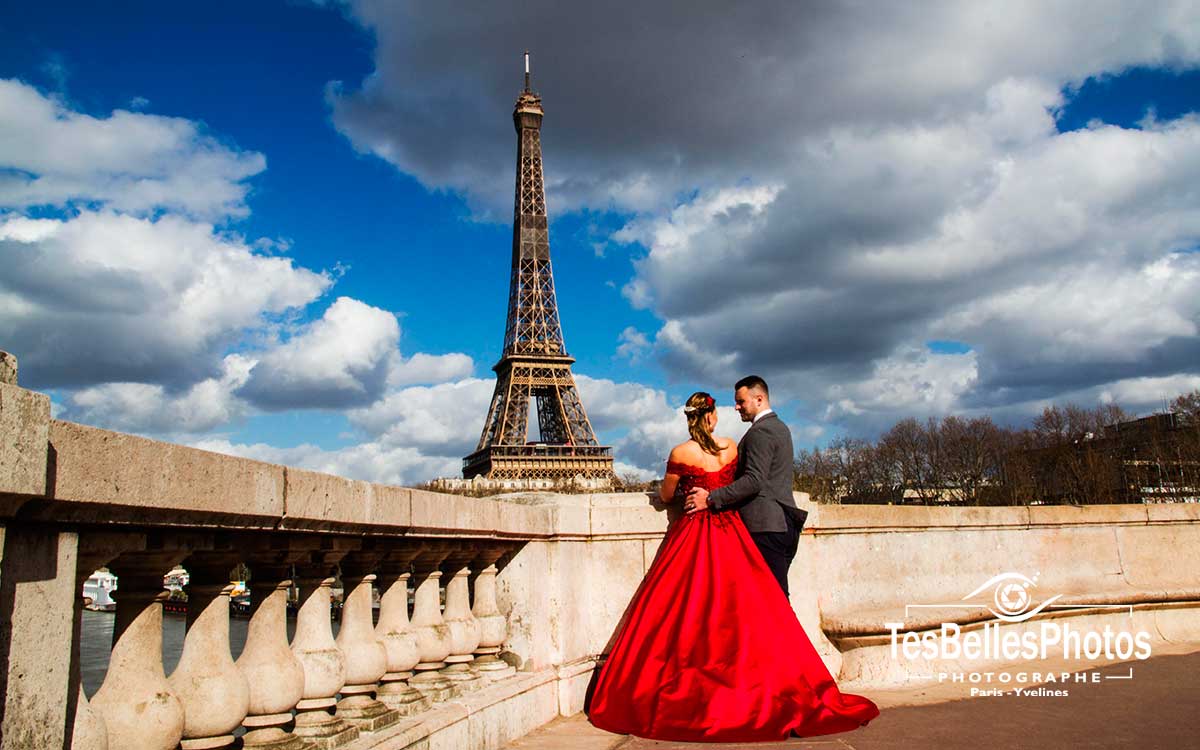 Séance photo de couple à Paris, séance photo lifestyle couple mariage Paris