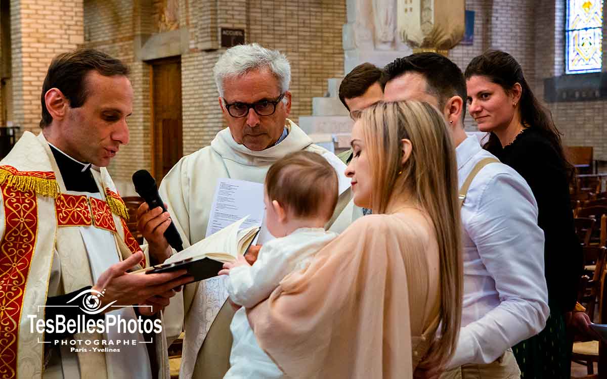 Photographe de baptême à Bussy-Saint-Georges