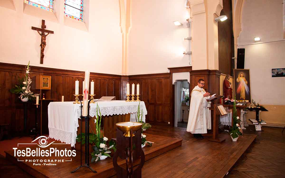 Photo reportage baptême à l’église Saint-Henri à Neuilly-Plaisance en Seine-Saint-Denis