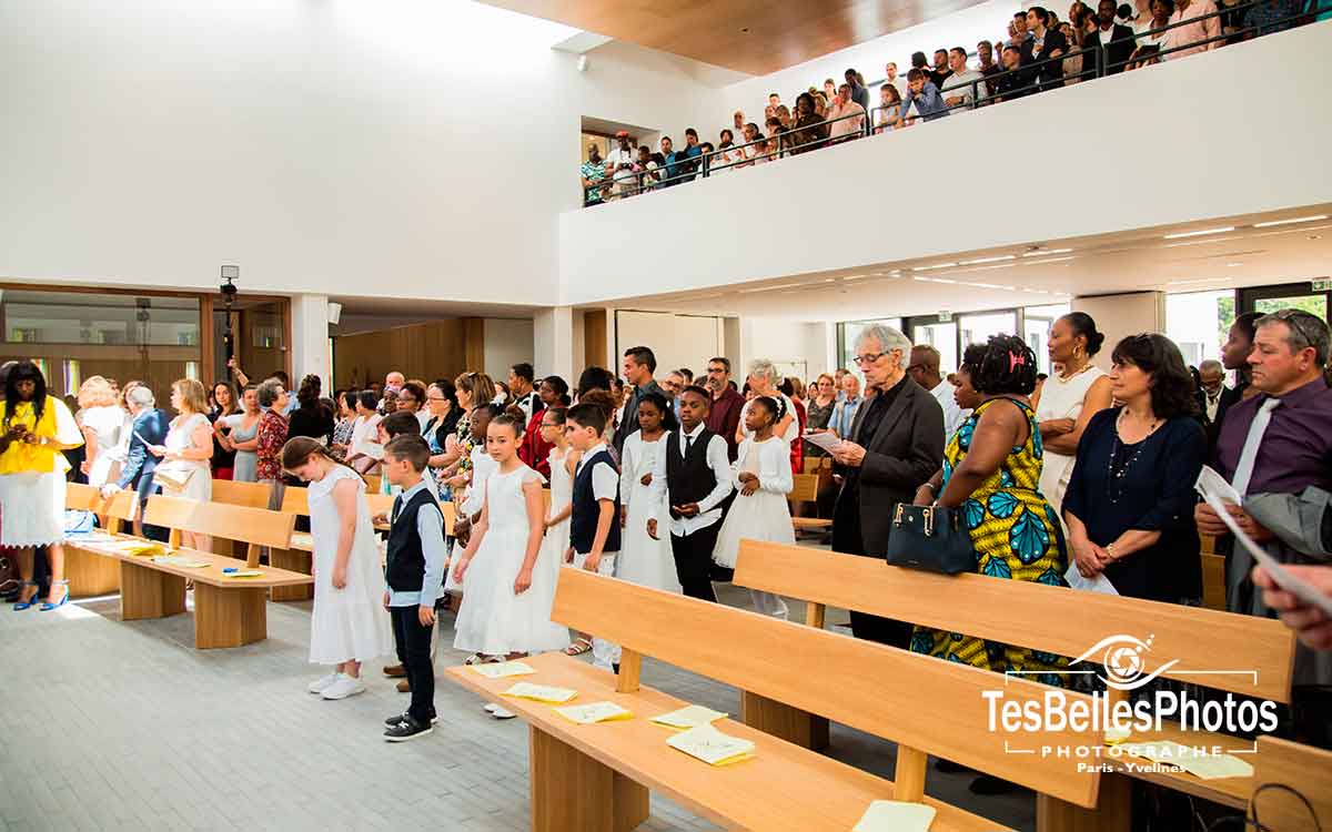 Moments de communion à Courdimanche – photos spontanées et professionnelles