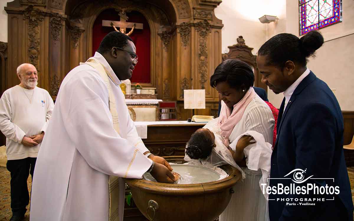 Reportage photo de baptême à Montigny‑lès‑Cormeilles – moments capturés en famille