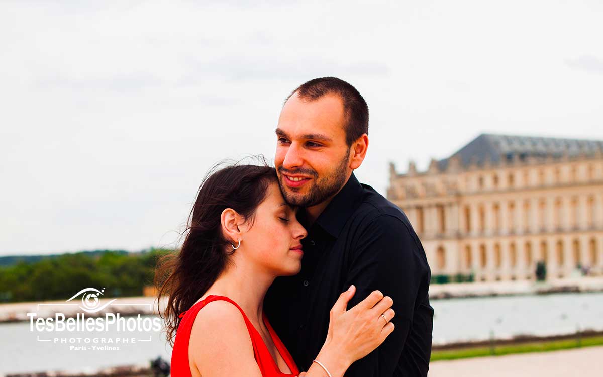 Séance couple photo d'engagement Versailles, photo de couple engagement au Château de Versailles