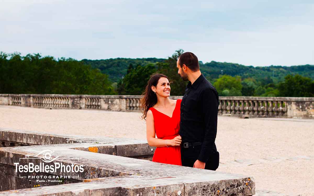 Shooting photo couple engagement lifestyle Versailles, photographe couple Versailles Yvelines