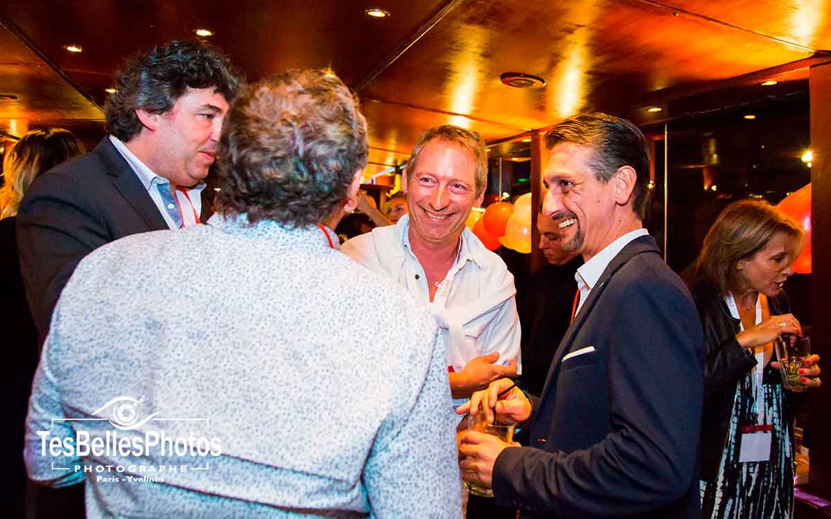 Reportage photo anniversaire d'entreprise en croisière à Paris