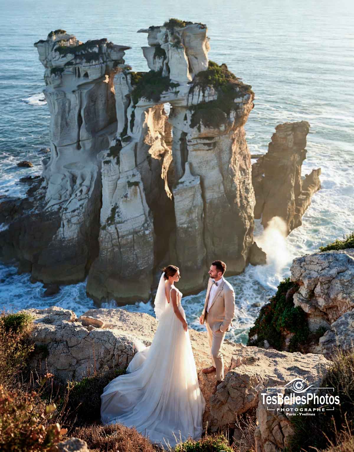 Photographe mariage Morbihan – mariage élégant sur les falaises de Belle-Île
