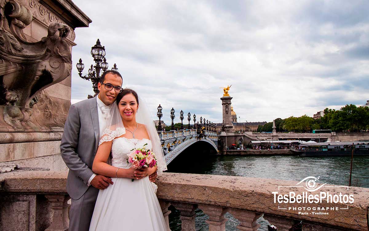 Photo mariage Paris, séance couple oriental Pont Alexandre III Paris