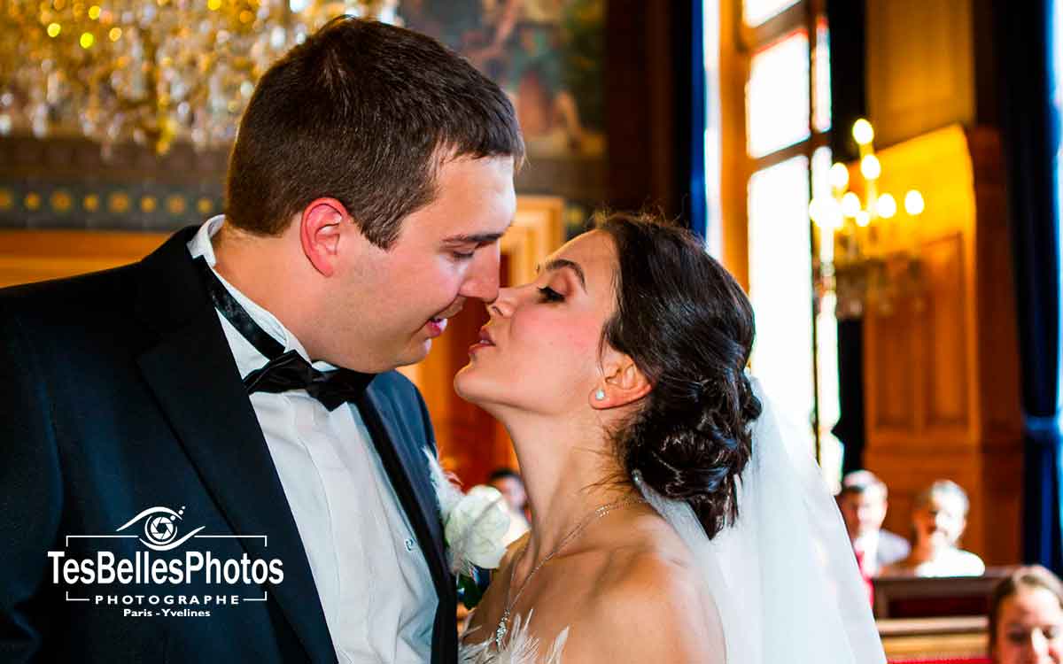Reportage photo de mariage Paris dans la mairie du 13e