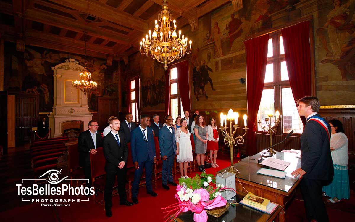 Photo mariage à Paris, reportage photo de mariage cérémonie civile à la mairie du 15e de Paris, photographe de mariage à Paris