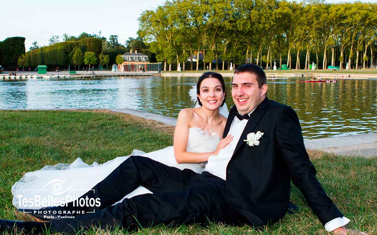 Photographe de mariage Versailles, séance photo couple dans le Parc de Versailles
