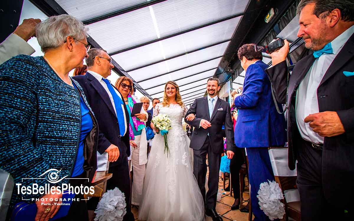 Photo mariage au Domaine de la Corniche, reportage photo de mariage à Rolleboise dans le domaine de la Corniche, photographe de mariage Rolleboise au Domaine de la Corniche et en Yvelines, Rosny-sur-Seine, Mantes-la-Jolie, Mantes-la-Ville, Buchelay, Bonnières-sur-Seine
