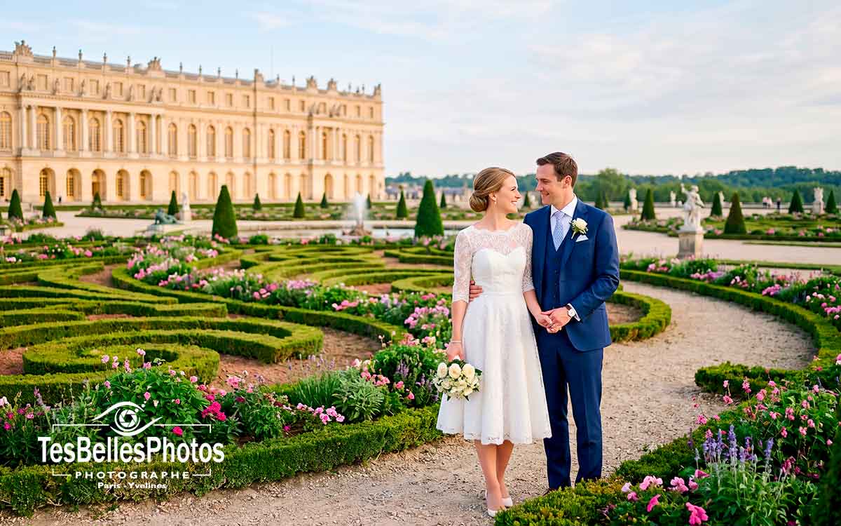 Photographe mariage Yvelines – séance couple de mariés élégante au jardin du Château de Versailles