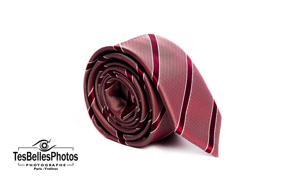 Photographe packshot cravate, photo packshot cravate sur fond blanc