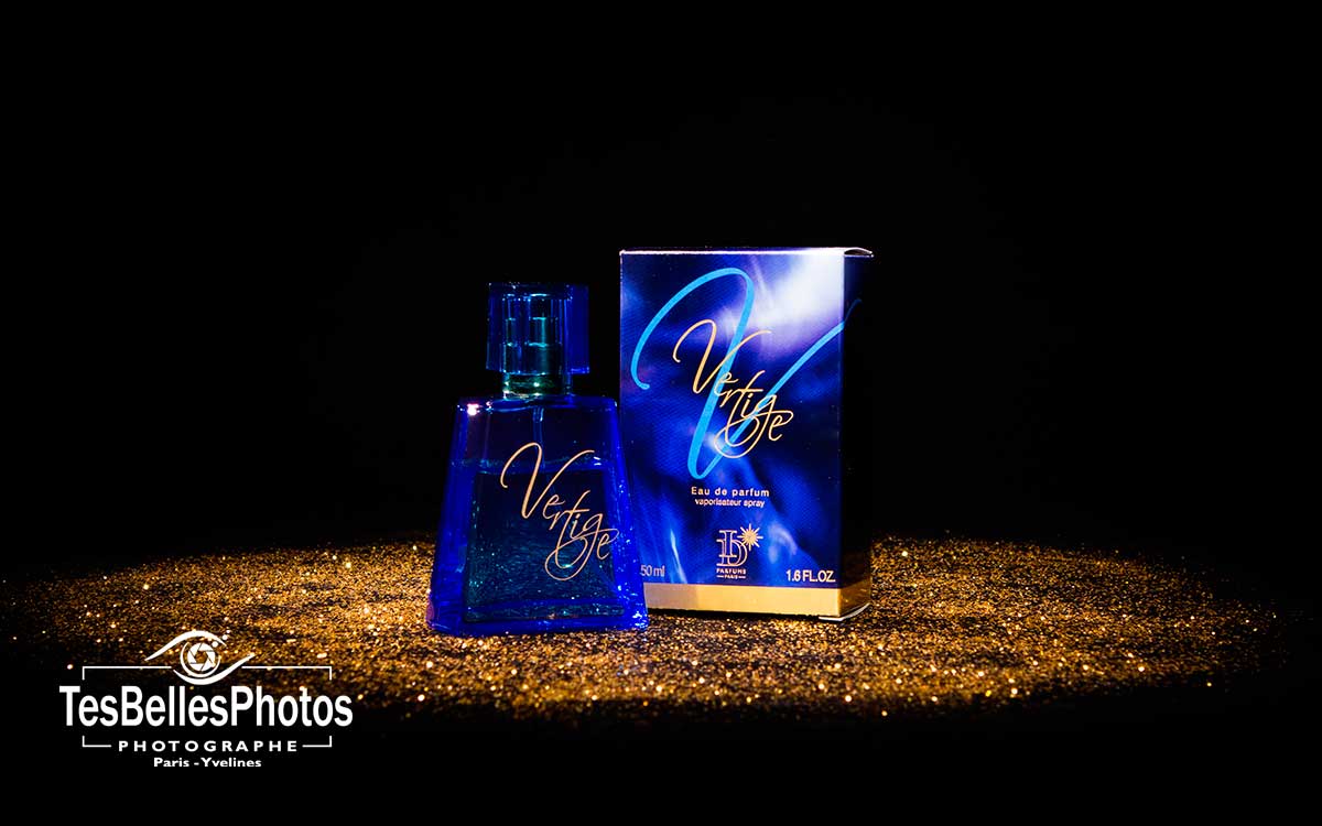 Photographe packshot parfum au studio Yvelines, photo packshot parfum studio Yvelines, photographe studio packshot Yvelines