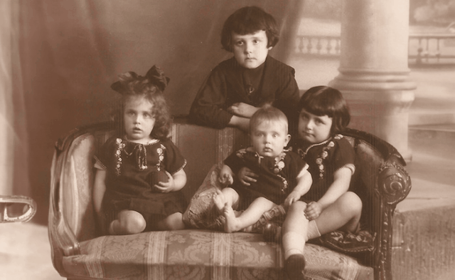 Retouche d’une photo ancienne de portrait d'enfants
